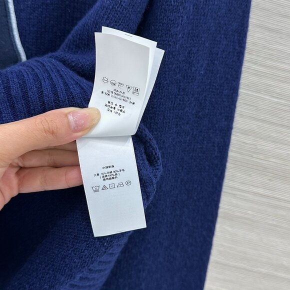 Ralph Lauren Embroidered Bear Sweater - Classic Chic - Picture 2 of 9